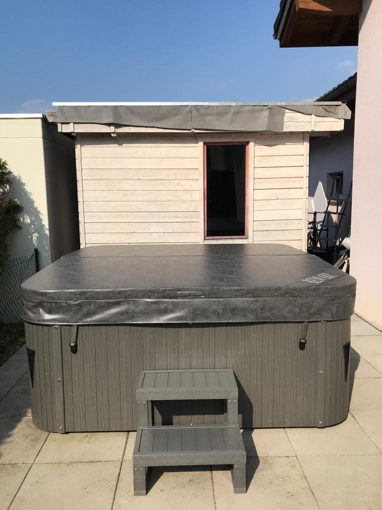 Mise en service d'un spa Rewary à Prangin