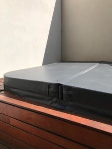 Remplacement couverture spa gris anthracite à Chêne-Bougeries