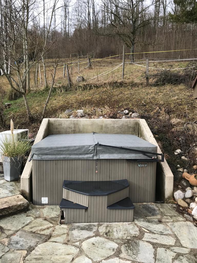 Remplacement pompe sur spa Beachcomber à Couvet
