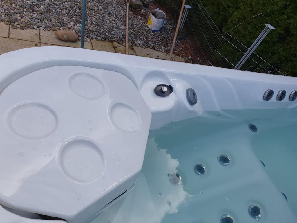 Remplacement vanne de régulation pour fontaine sur spa Rewary à Sion