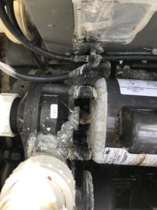 Réparation sur un axe corrodé et d'une fuite sur pompe de circulation à Bevaix